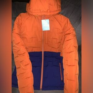 A brand new and never worn, also with tags Magellan puffer jacket.